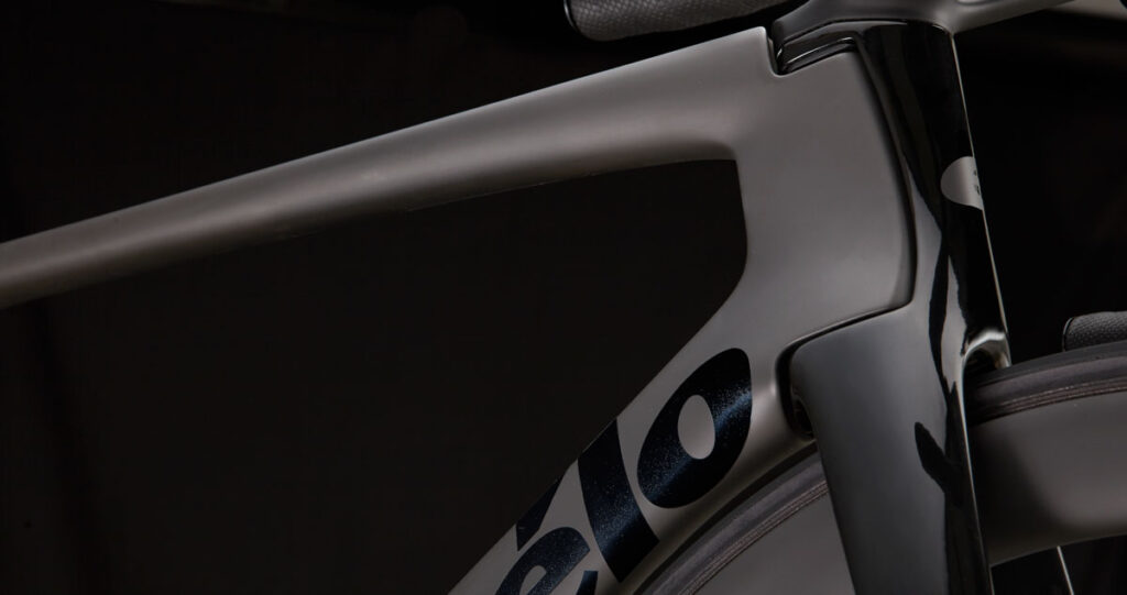 Compare: 2024 Cervélo S5 Ultegra Di2 vs S5 Force eTap AXS vs S5 Dura