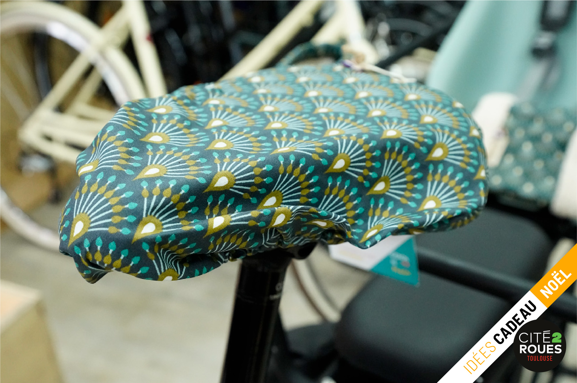 251203-Cite2Roues-Noel-SuzonetSuzette-couvreselle