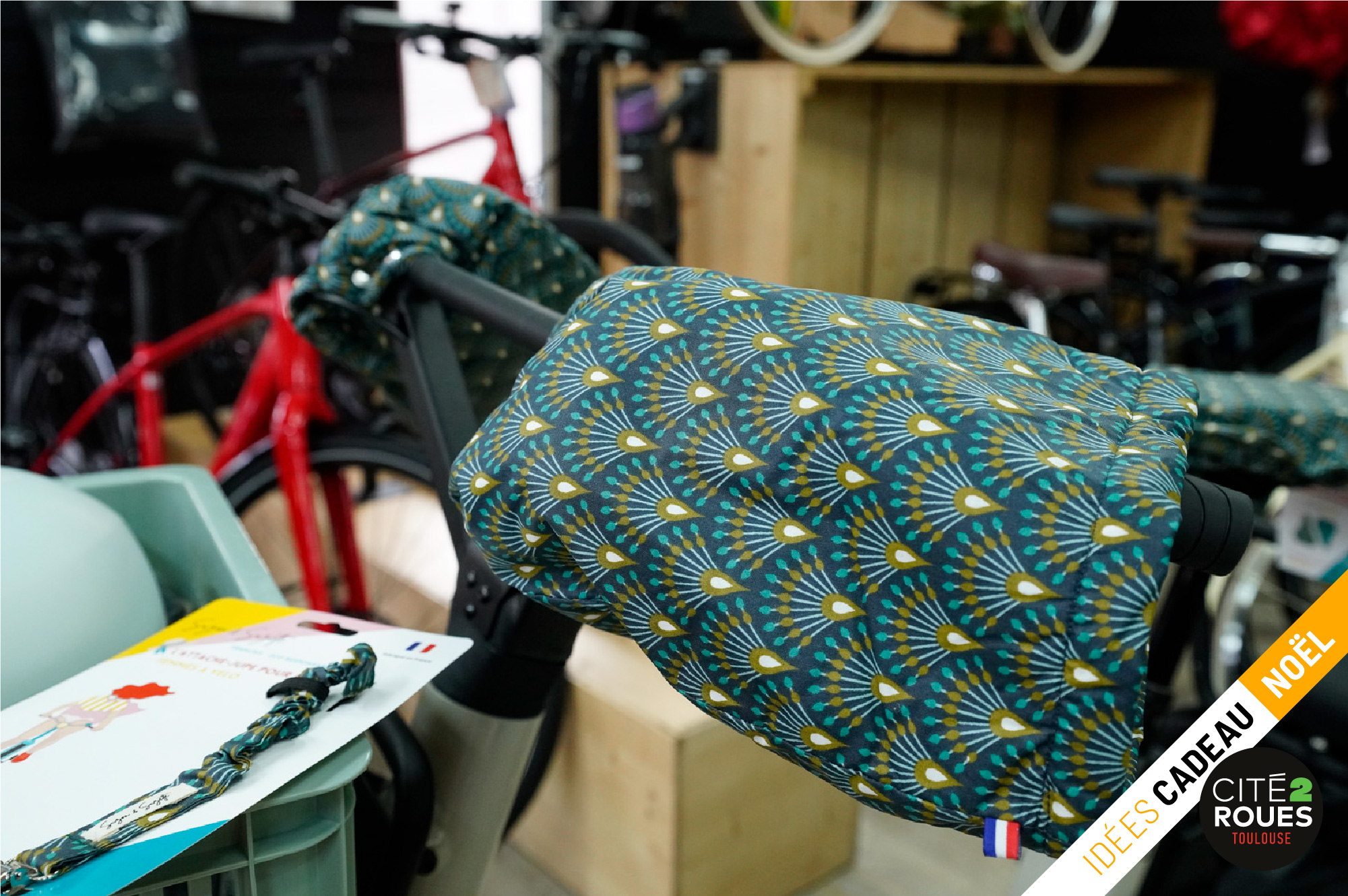 251203-Cite2Roues-Noel-SuzonetSuzette-manchons